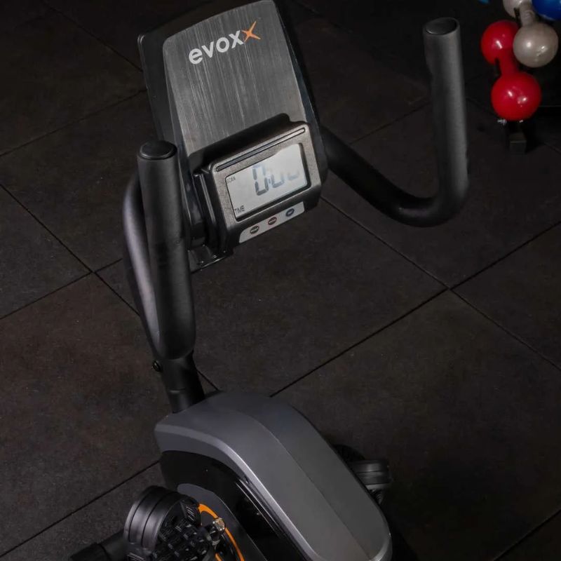 Bicicleta Ergométrica Horizontal Evox R5200 - Imagem de detalhe 3