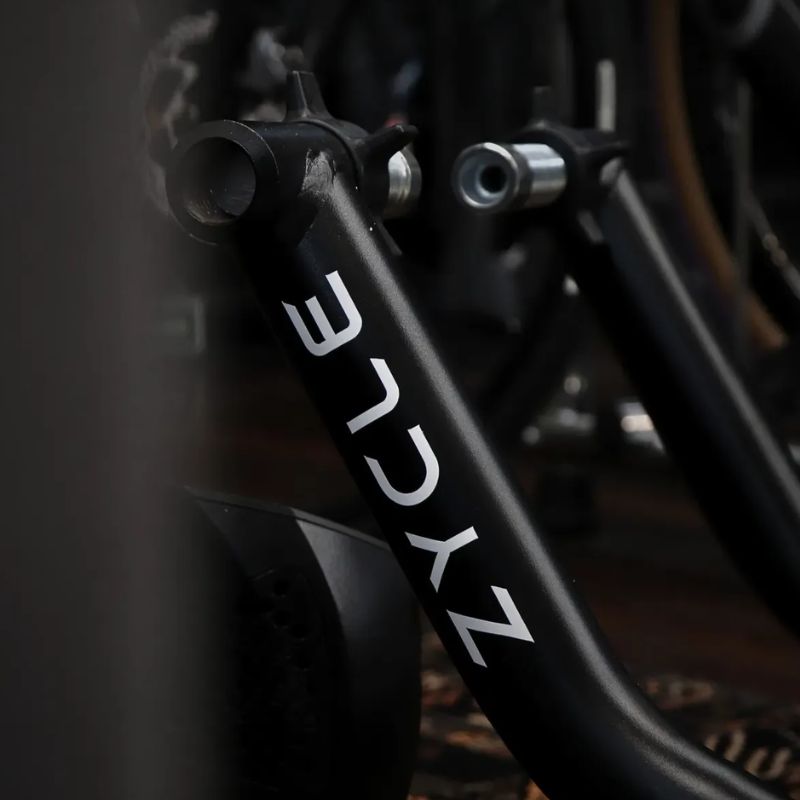 Rolo de treino Zycle Smart ZPro interativo para ciclismo indoor