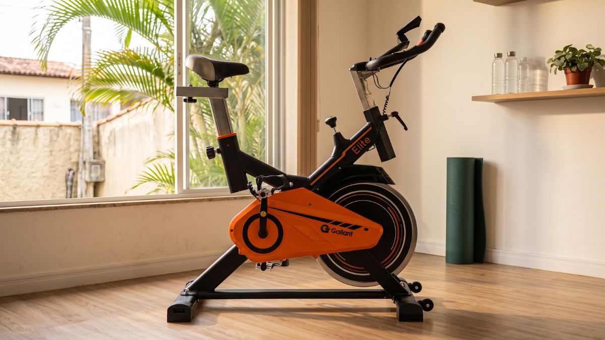 Bicicleta Gallant Elite Spinning GSB13HBTA-PT em ambiente residencial